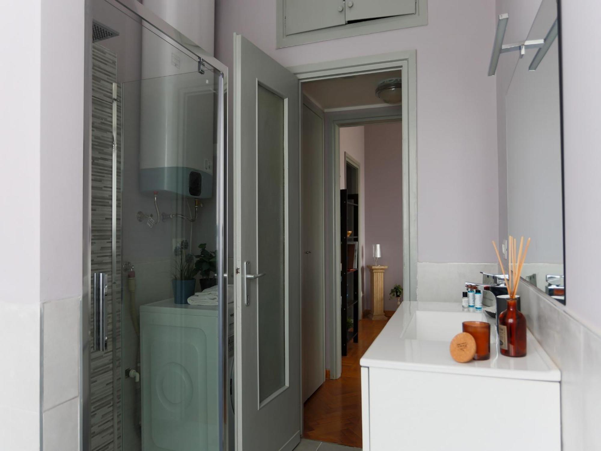 Apartamento The Rent - Spacious One-bedroom In Moscova District