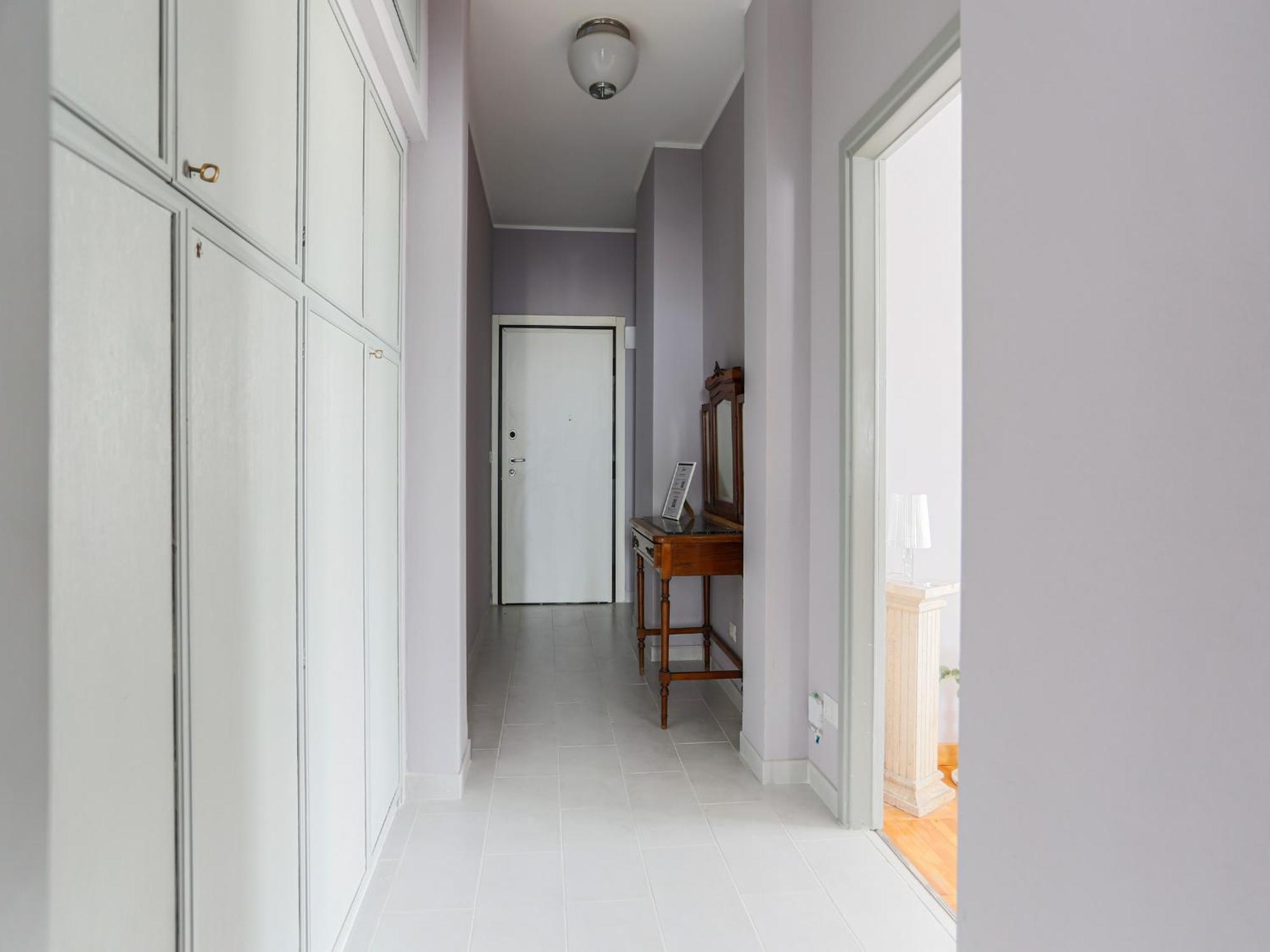 Apartamento The Rent - Spacious One-bedroom In Moscova District